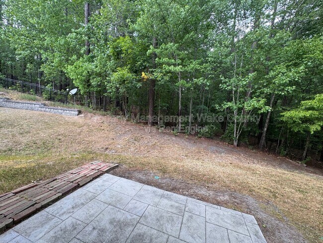 Foto del edificio - 912 Spring Meadow Dr