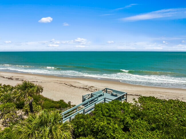 Building Photo - 5790 Florida A1A