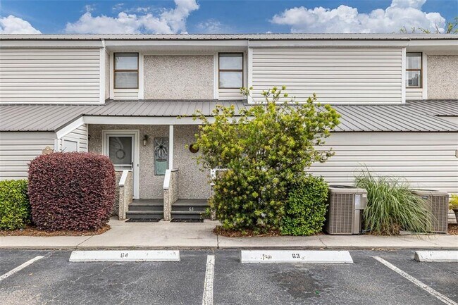 Building Photo - 1000 Sea Island Rd