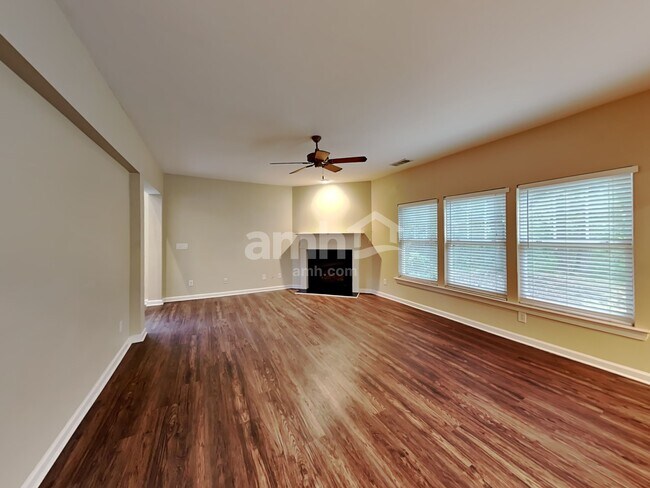 Foto del edificio - 7860 Keepsake Ln