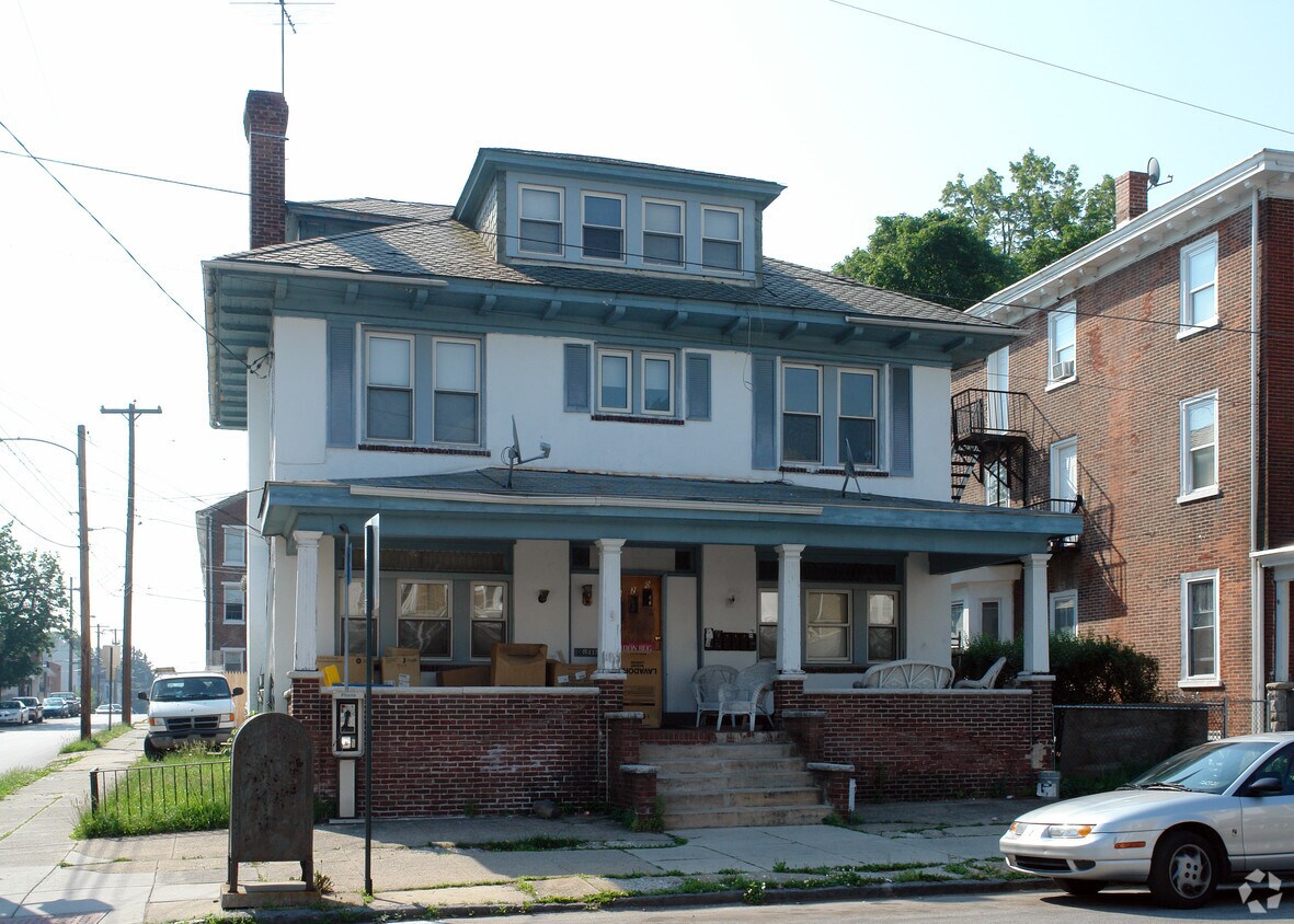 Primary Photo - 920 Swede St