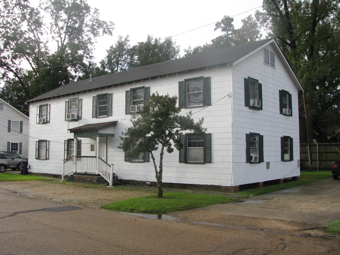 Primary Photo - 4212 Oxford Ave