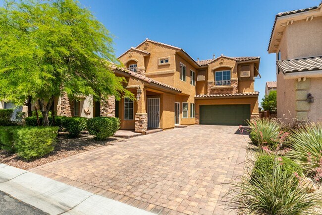Foto del edificio - Spacious & Beautiful 3-Bedroom Home in Gat...