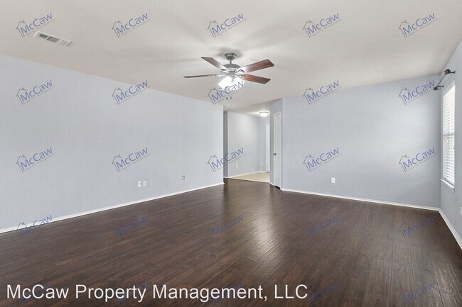 Foto del edificio - 3 br, 2 bath House - 5724 Mountain Bluff Dr.
