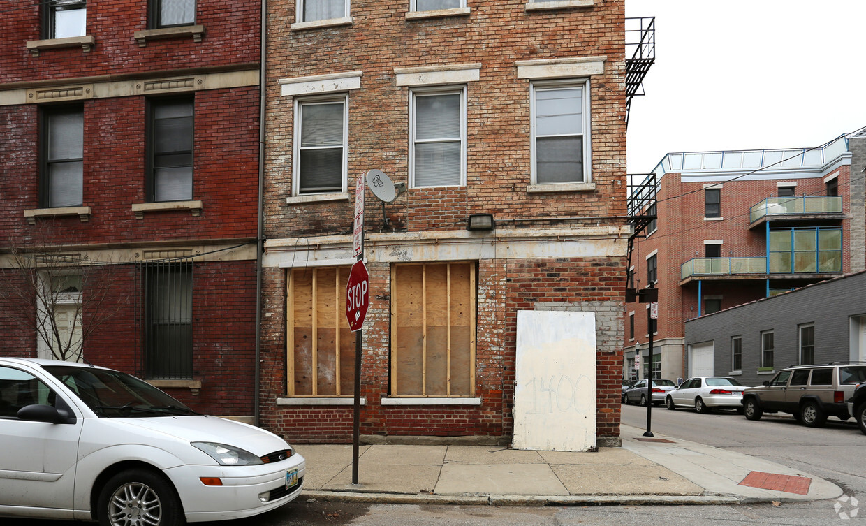 Building Photo - 1400 Republic St
