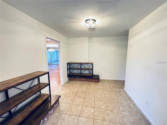 Foto del edificio - 2022 Edgewood Rd