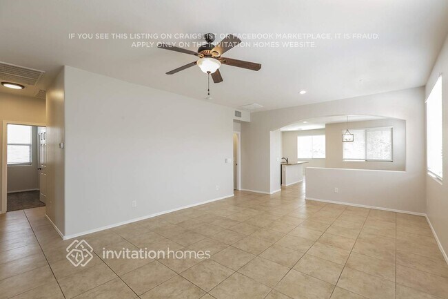 Foto del edificio - 2320 W Desert Ln