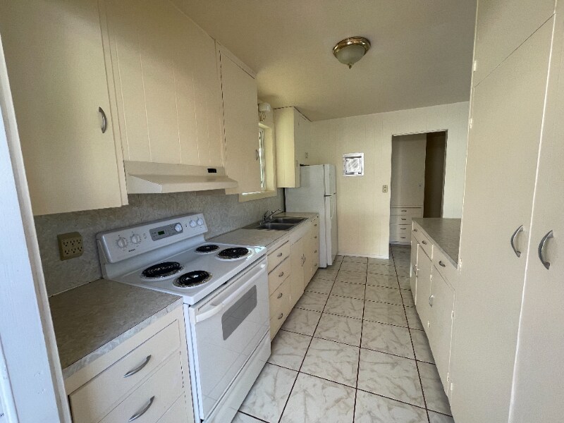 Building Photo - 29 Uilani St