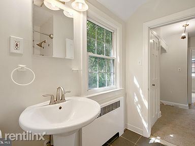 Building Photo - 3 br, 2 bath House - 4619 Briarclift Rd