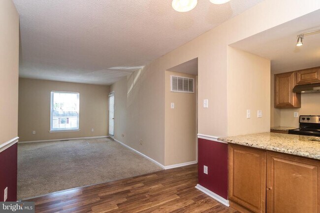 Building Photo - 126 Oberlin Terrace