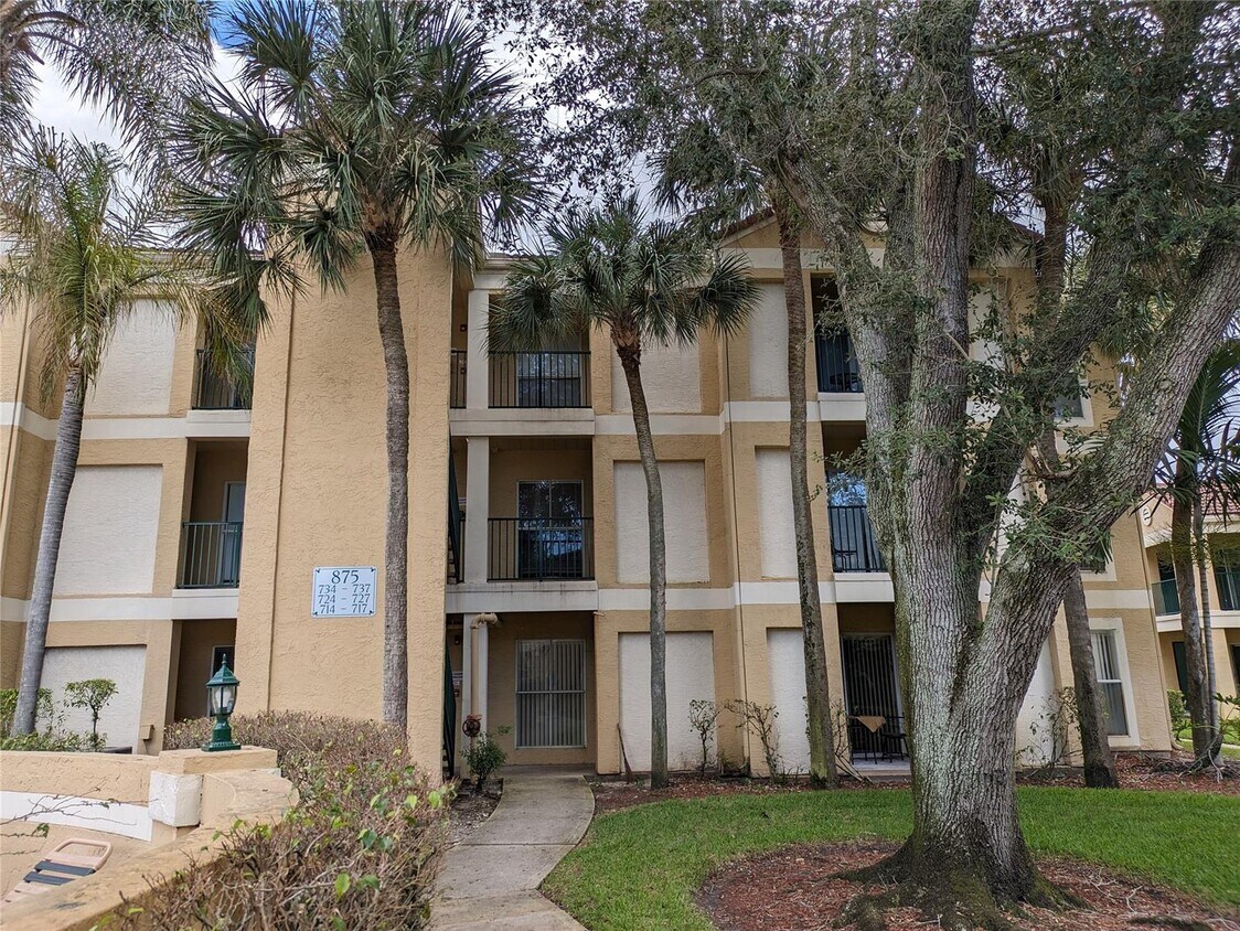 875 Riverside Dr Unit 724, Coral Springs, FL 33071 Condo for Rent in