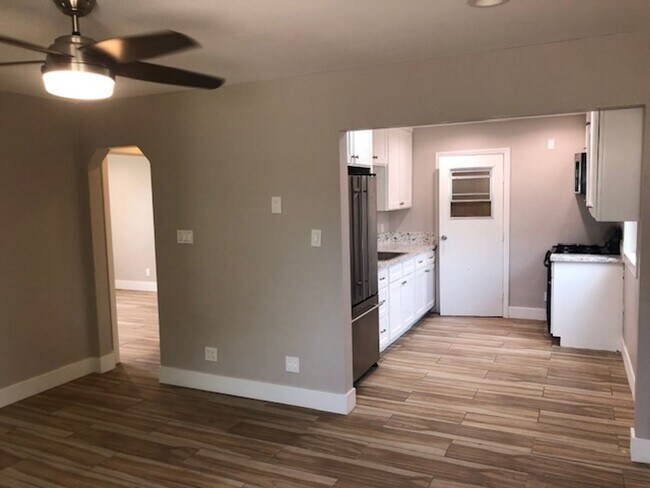 Building Photo - HEATH