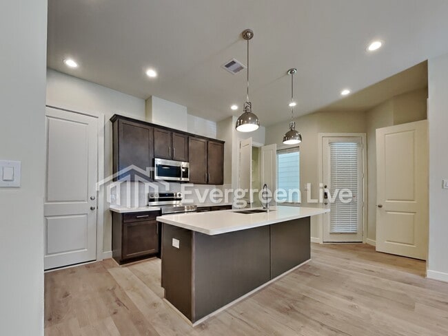 Building Photo - 5718 Paul Quinn St