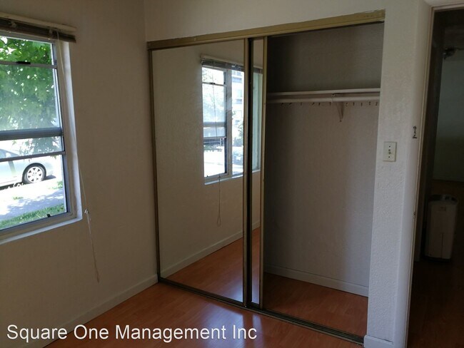 Building Photo - 2750 Dwight Way
