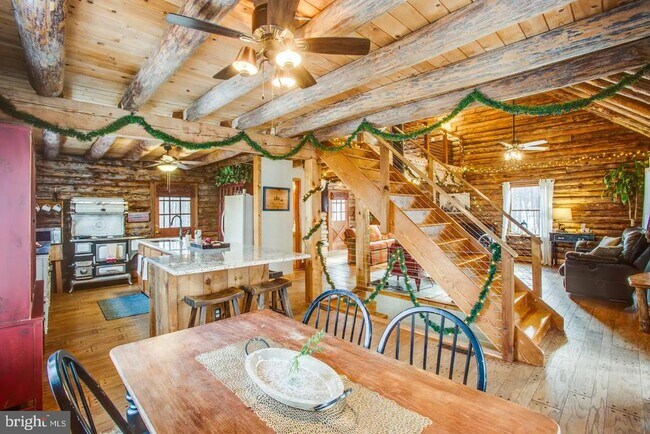 Foto del edificio - 510 Marges Mountain Ln