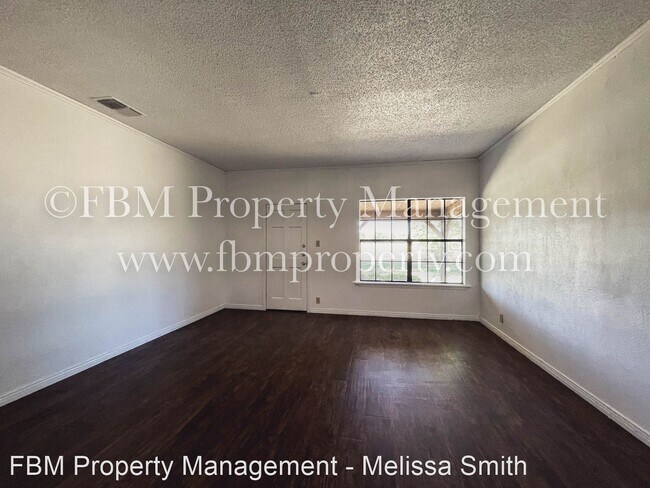 Building Photo - 3 br, 2 bath House - 8215 SE County Rd 1020