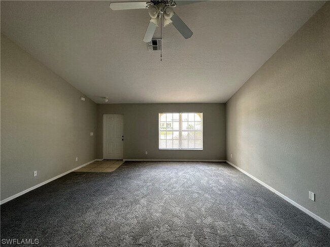 Foto del edificio - 1405 SW 10th St