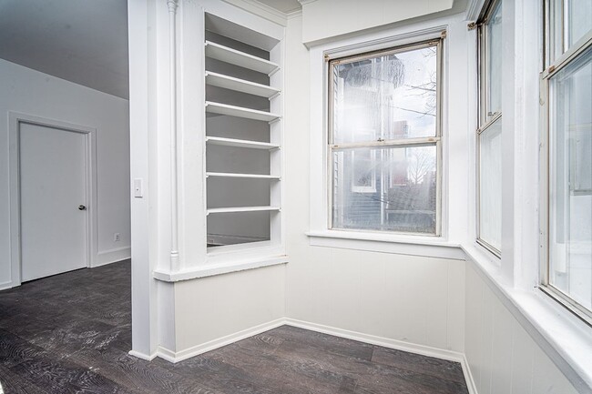 Foto del edificio - 104 Cottage St
