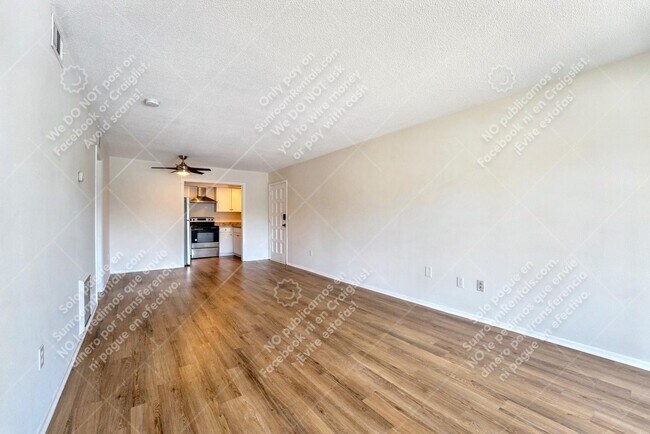 Foto del edificio - 600 S Betty Ln