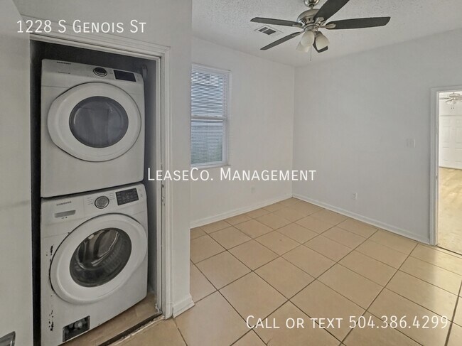 Foto del edificio - 1228 S Genois St