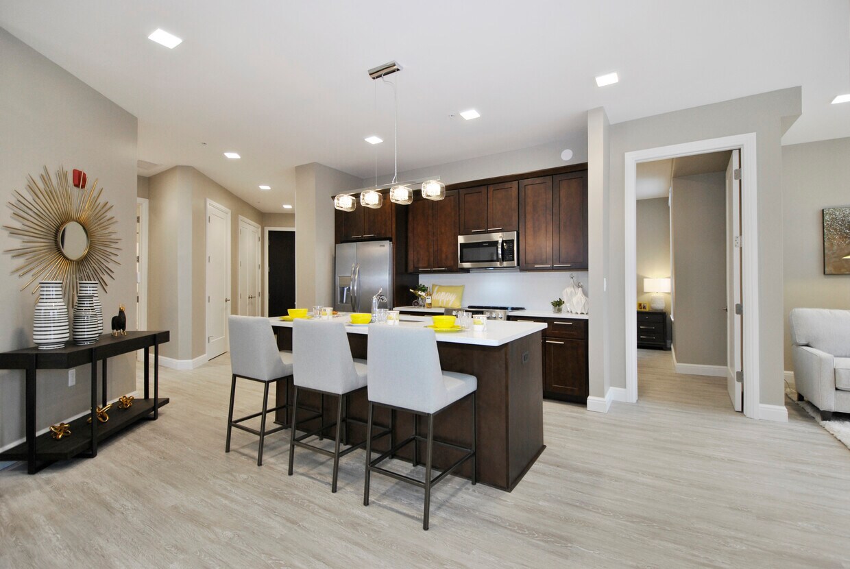 City Flats Apartments Rentals in Rochester Hills at 1454 N Rochester Rd