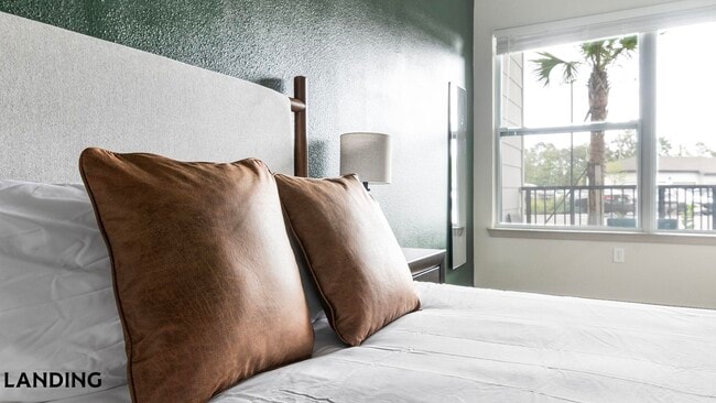 Foto del edificio - 7311 Baymeadows Way