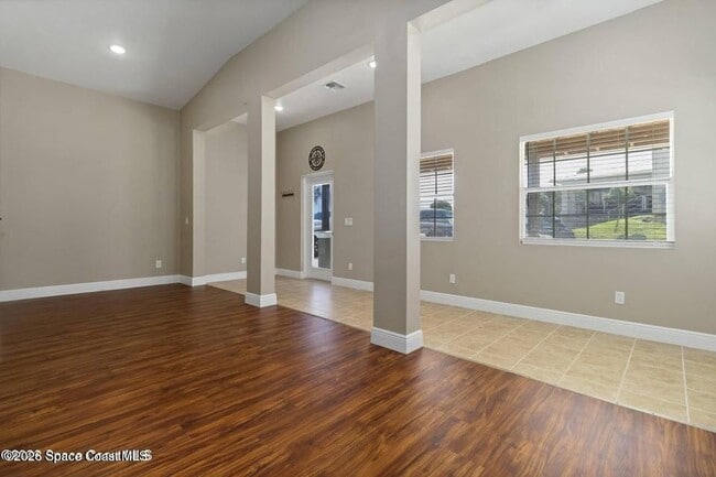 Building Photo - 1280 US-1