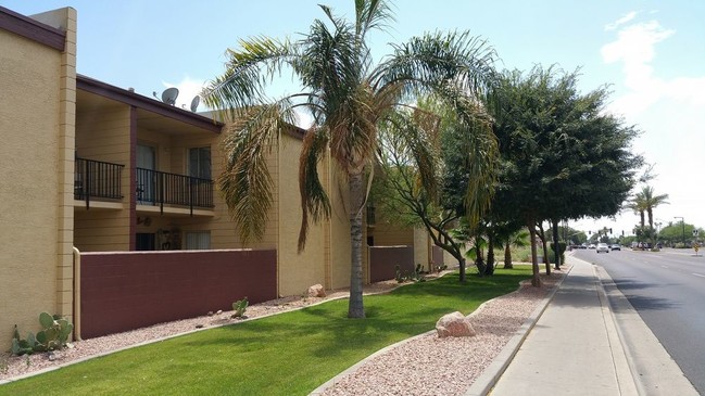 Glendale Manor Apartment for Rent in Glendale, AZ