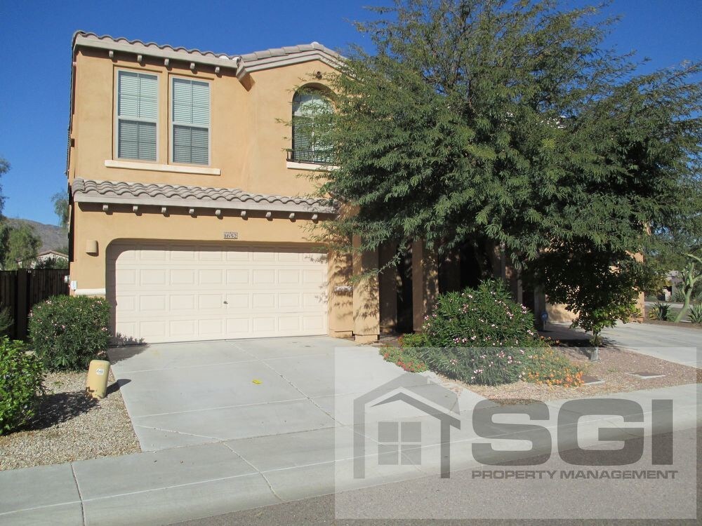 Primary Photo - BEAUTIFUL 4 BEDROOM HOUSE IN THE FOOTHILLS