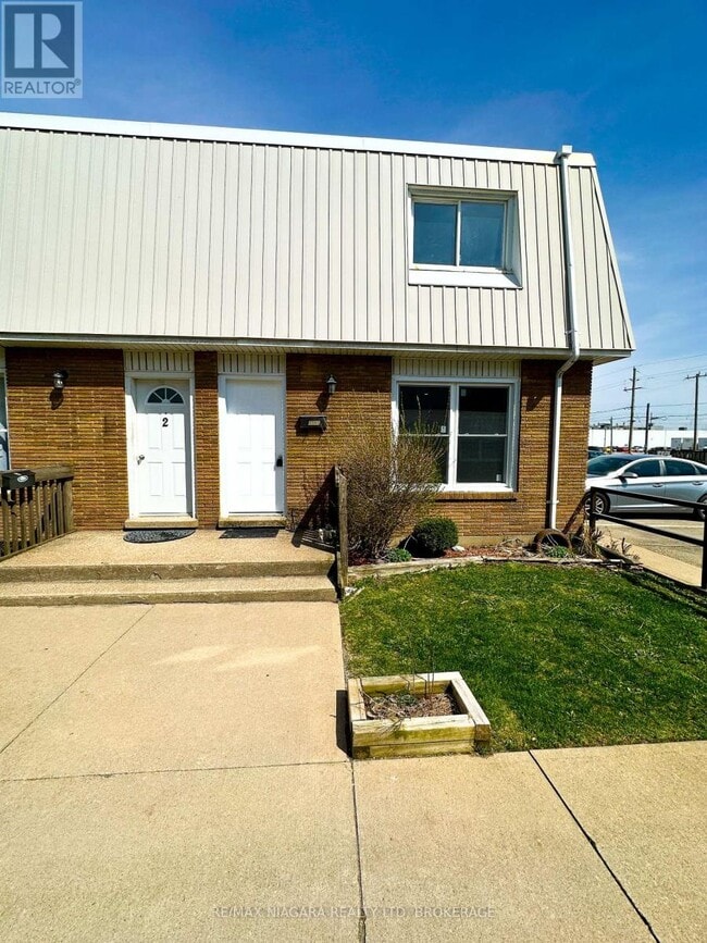 Building Photo - 71 Hagey Ave