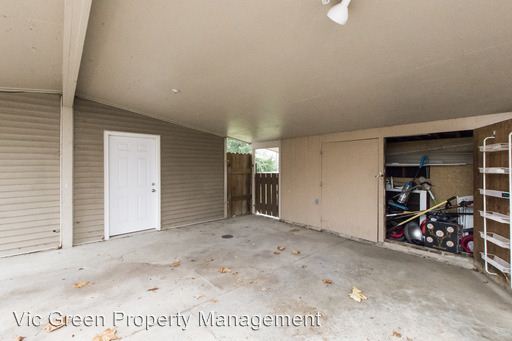 Building Photo - 1789 N Central Dr