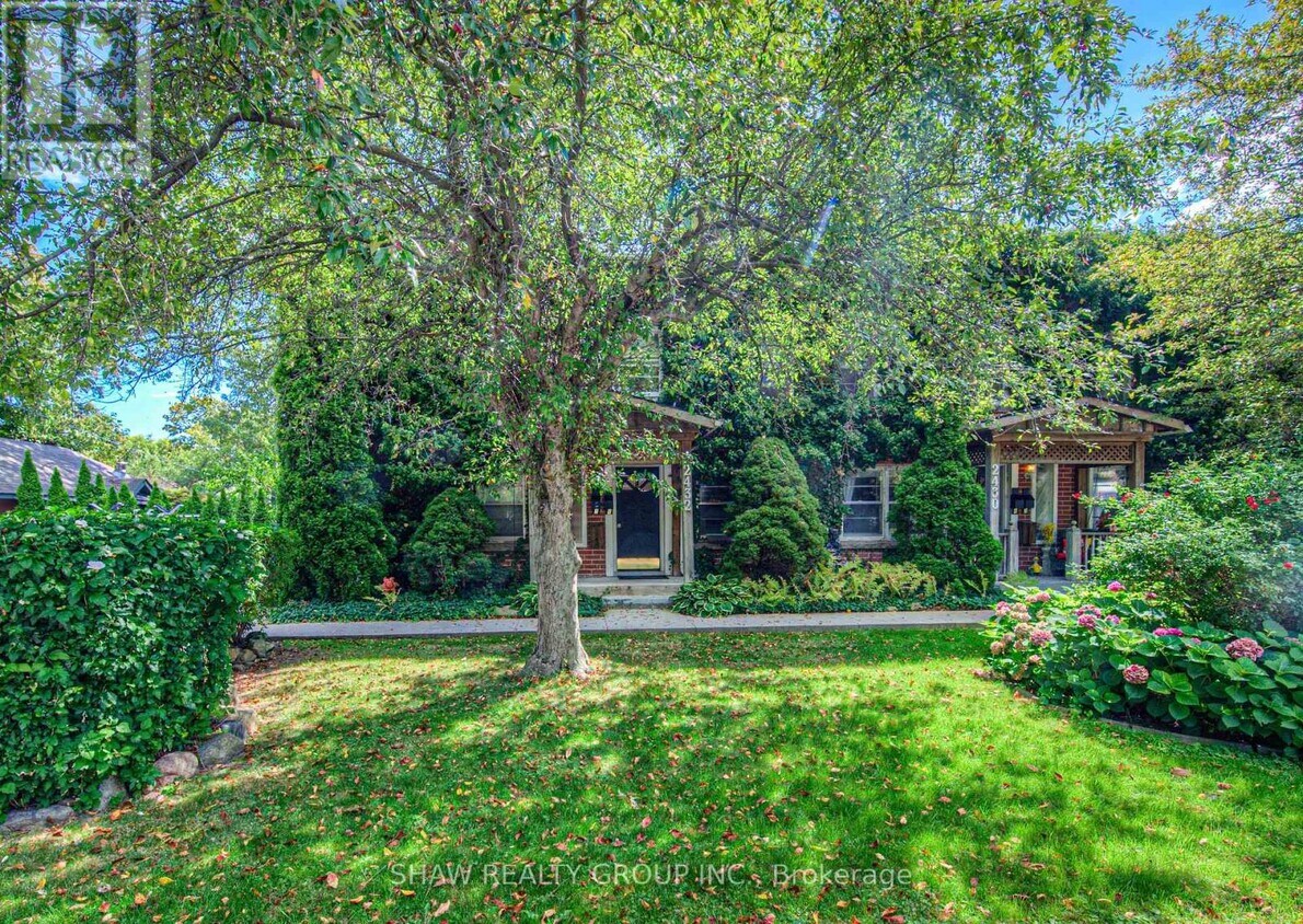 Photo principale - 2430-2430 First St