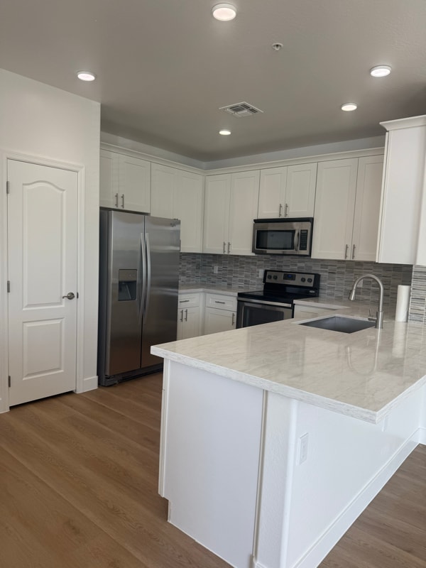 Foto principal - 7726 E Baseline Rd