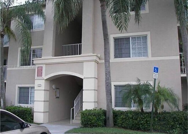 Foto del edificio - 5005 Wiles Rd