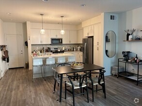 Building Photo - 306 Farmhouse Dr