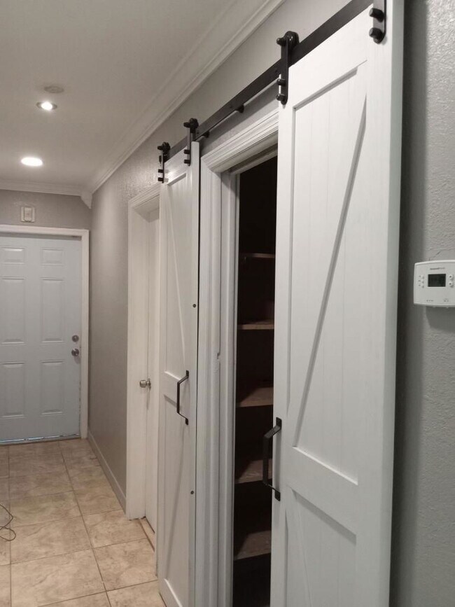 Photo - 20500 NW 7th Ave Apartment