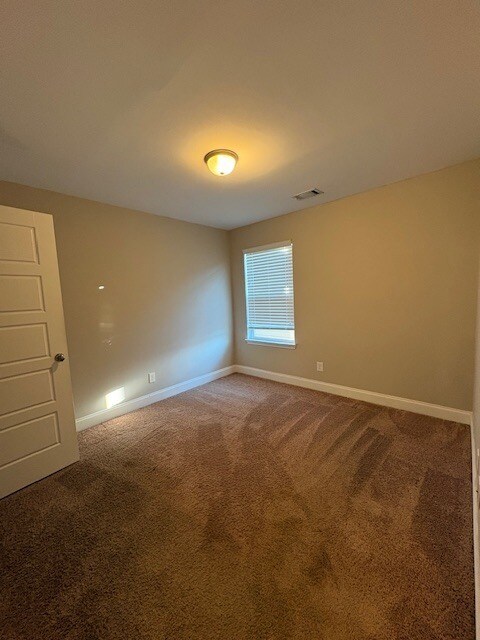 Foto del edificio - 497 Kirkland Dr