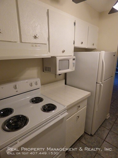 Building Photo - 446 Cherrywood Gardens Dr
