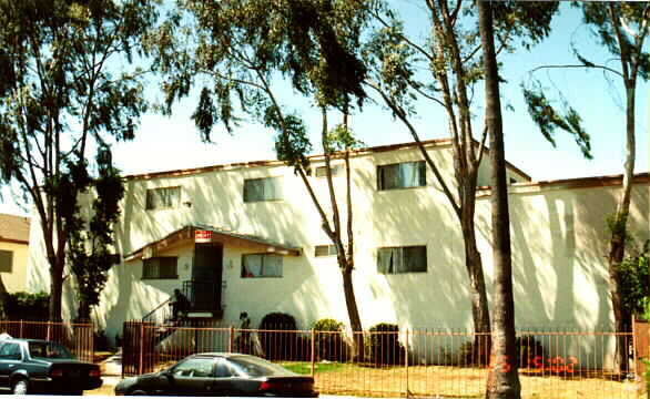 Building Photo - 1035 W 92nd St