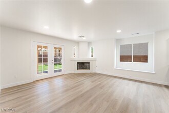 Building Photo - 1813 Navajo Lake Way