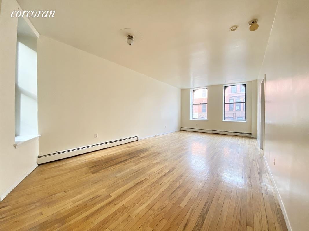 Foto principal - 306 W 112th St