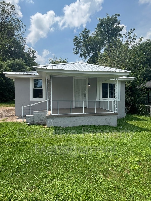 Primary Photo - 4009 Grasselli Ave SW