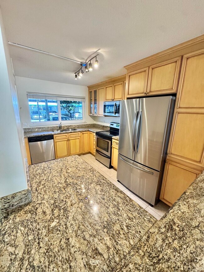 Foto del edificio - 651 E Woolbright Rd