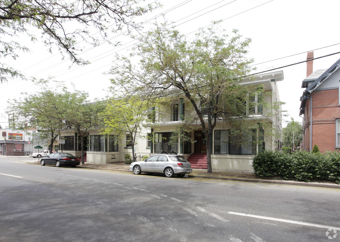 Building Photo - Marion Street Condos