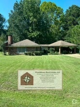 Building Photo - 3002 Lafourche Ave