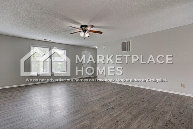 Foto del edificio - 2108 Bridlewood Dr