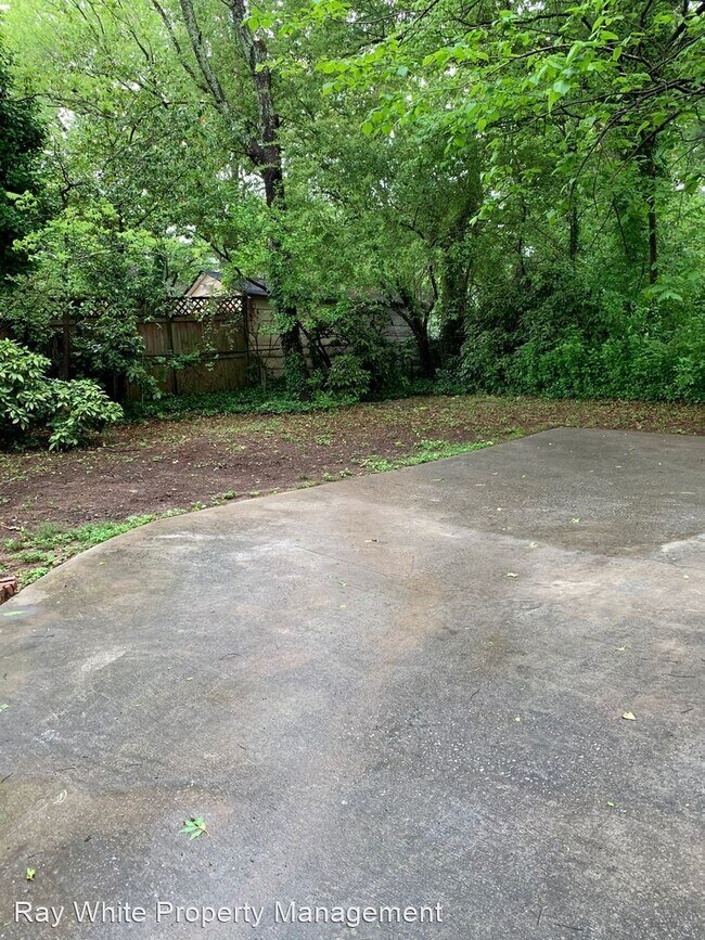 Building Photo - 3 br, 2 bath House - 1739 Sylvan Road