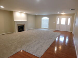 Building Photo - Beautiful Lake View Property!