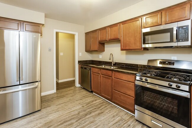 Foto del edificio - 1463 Deerfield Rd