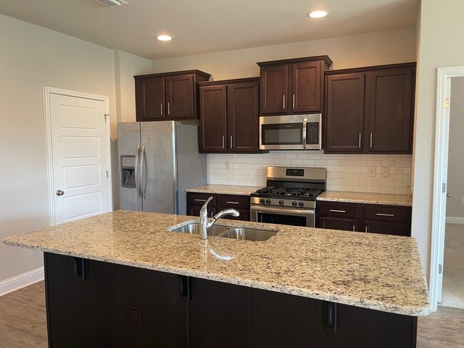 Building Photo - 31689 Kestrel Loop
